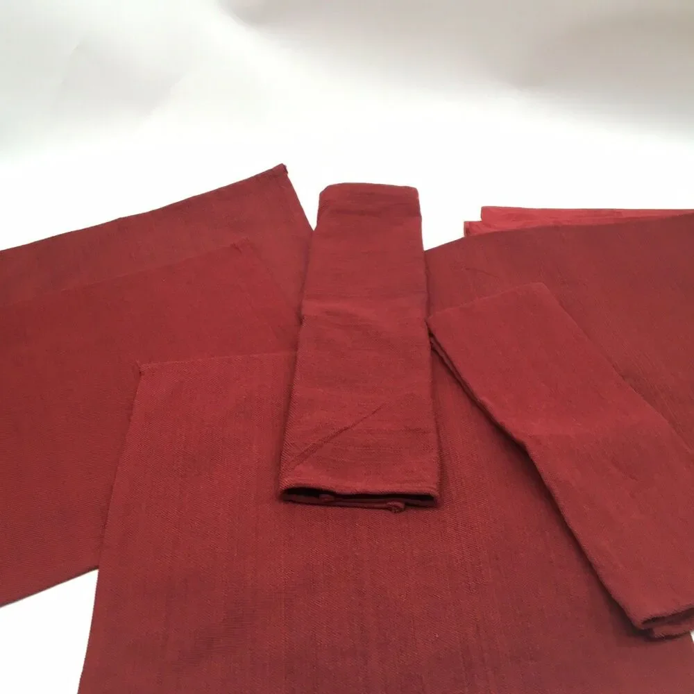 Red Placemats Lot Of 8 And 2 Napkins Woven + Embossed Floral Holiday Everyday